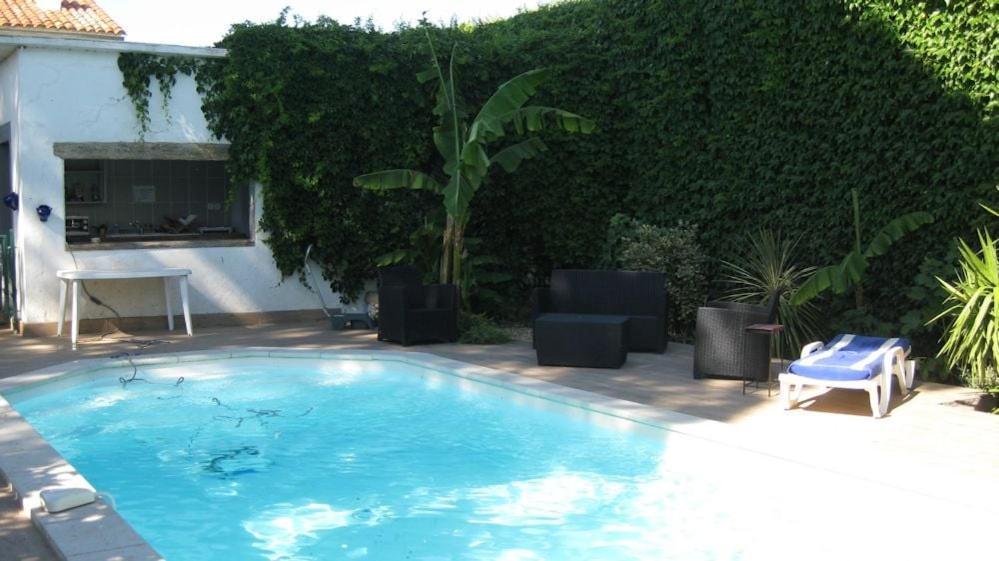 Chambre Seville - Mas Saint-Louis - Piscine Chauffee Aigues-Mortes Exteriör bild